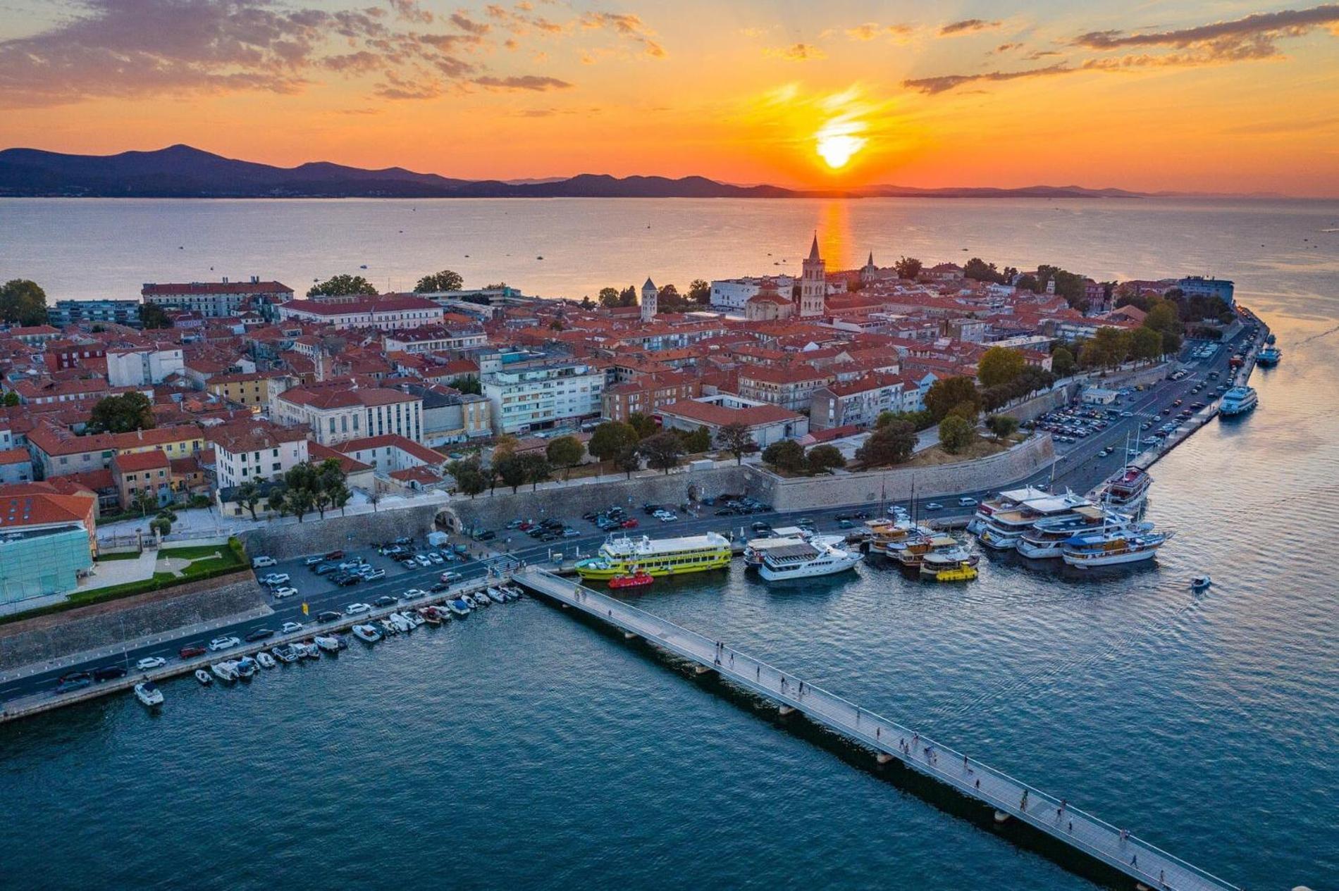 Luma Luxury Apartment With Jacuzzi Zadar Exterior foto